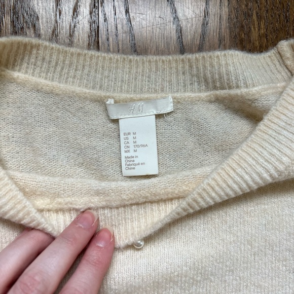 3D Pearl Sweater - Picture 2 of 3